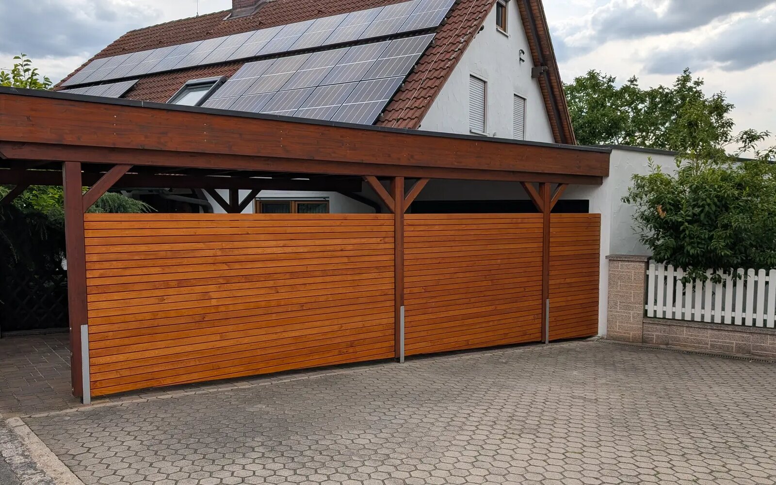 Carports und Sichtschutz